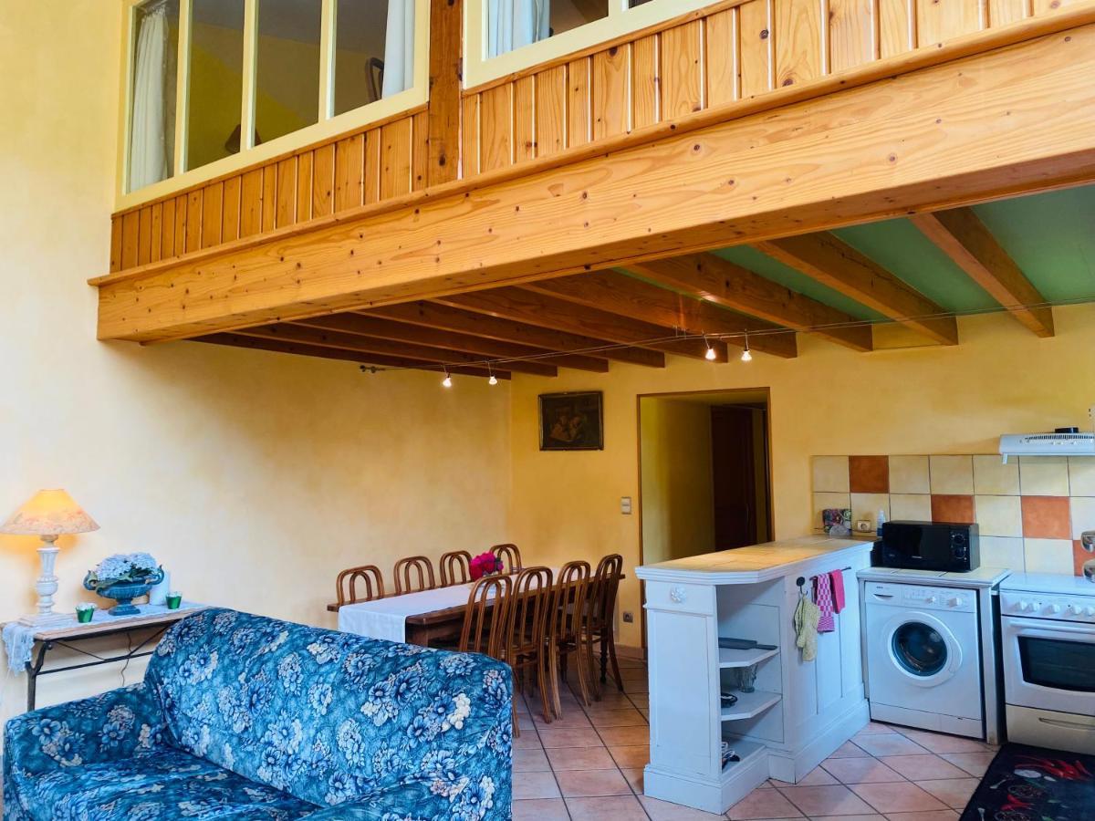 Gite Elevage De La Terrasserie Escoutoux Extérieur photo